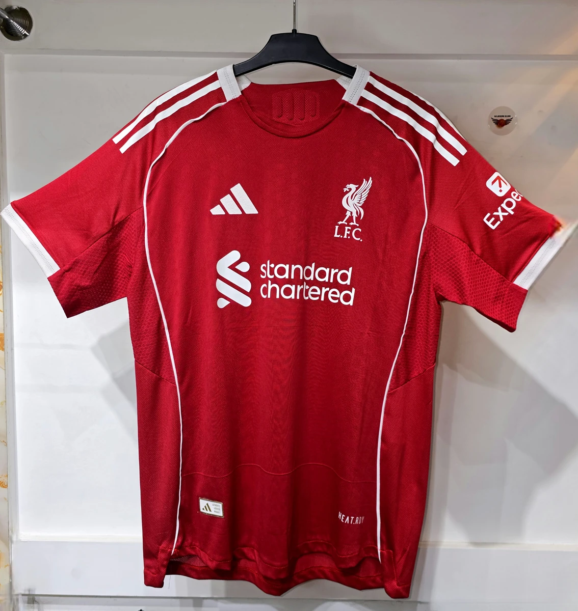 Liverpool Home Kit 25-26 – Player Edition