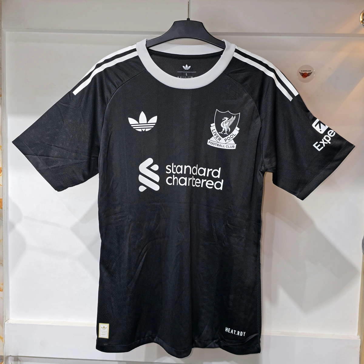 Liverpool Goalkeeper Kit 25-26 – Player Edition