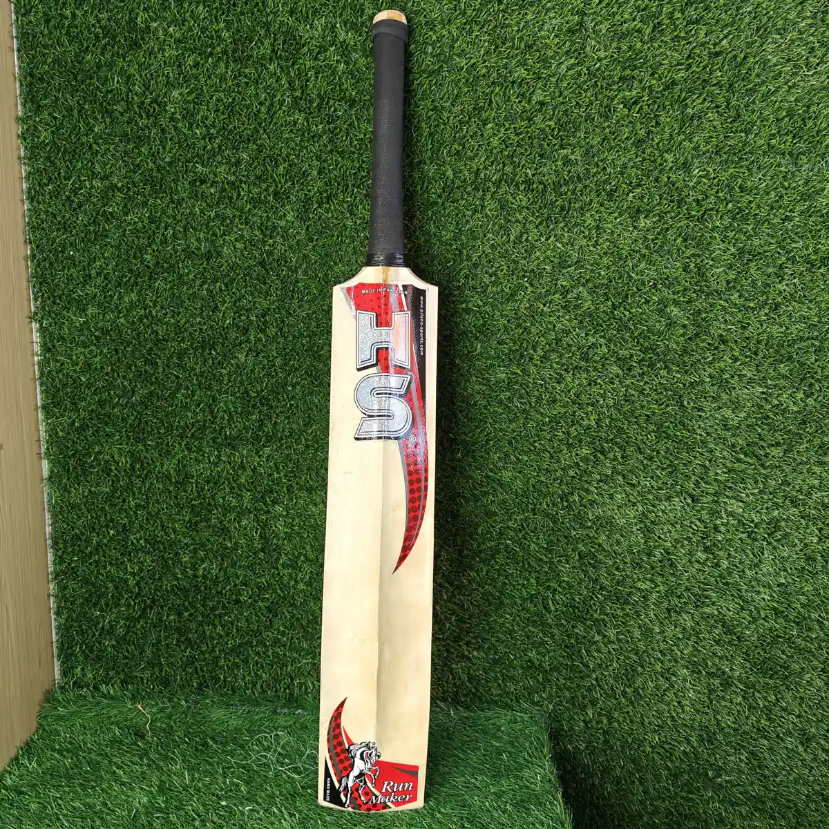 HS Vision 8000 Premium Tape Tennis Bat